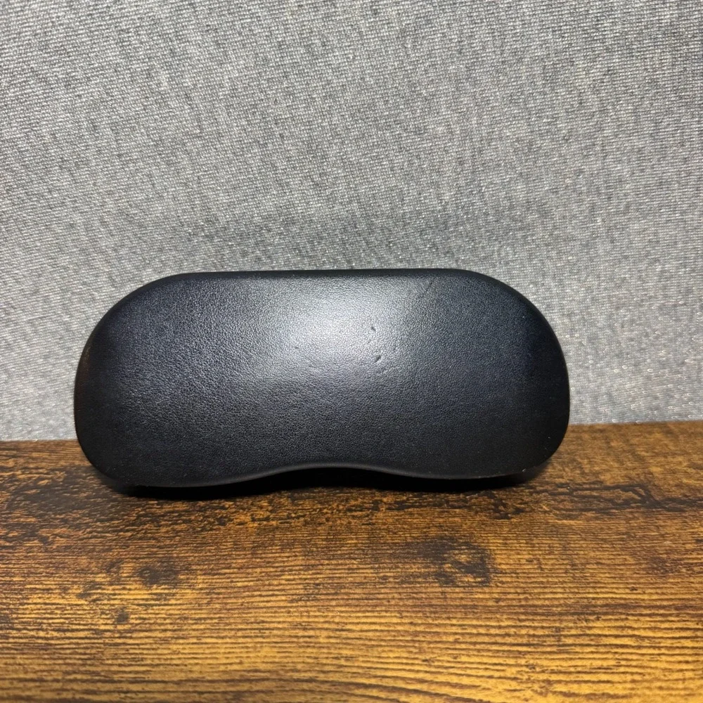 Ray-Ban Sunglasses Case Black Hard Shell Clamshell Eyeglasses Protector
